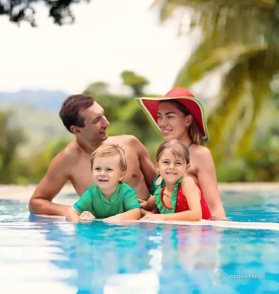 A pool for the whole family – Sendero del Sol